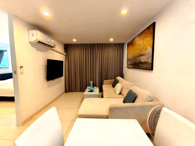 Condos for sale : 🔥 Condo for Sale – Park Royal 3 | Spacious Unit | Only 400 m from the Beach