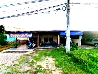 Shophouses for sale : SHOP HOUSE 61 Sq.w. Wang Chan Rayong for 1.1M
