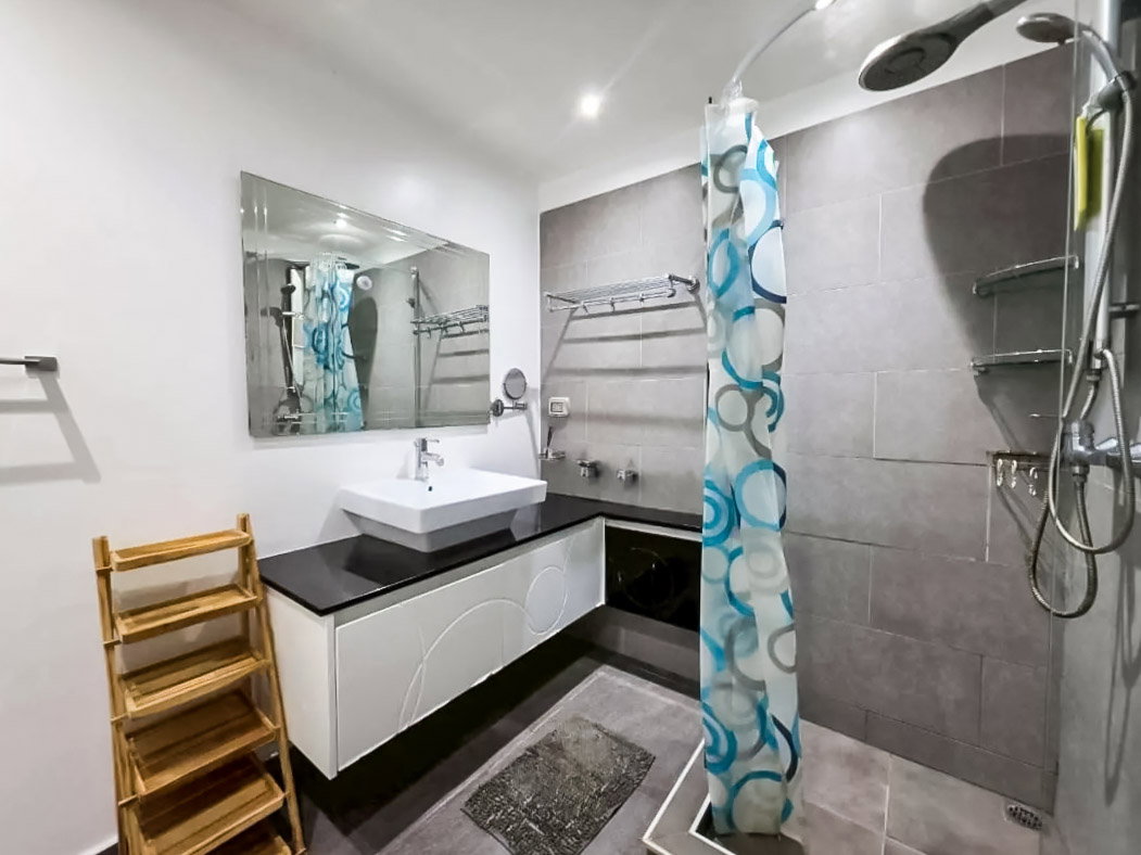 รูป Tudor Court Pratumnak 2 Bedroom Condo for Sale - รูปที่ 14/21