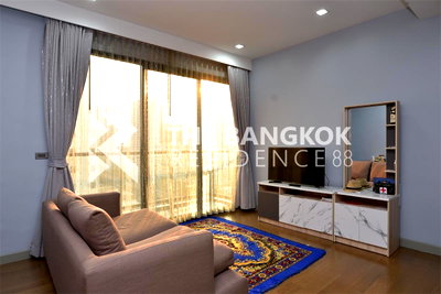 Condos for sale : M Phayathai near Airport Rail Link Phaya Thai Station Surrounded by Facilities