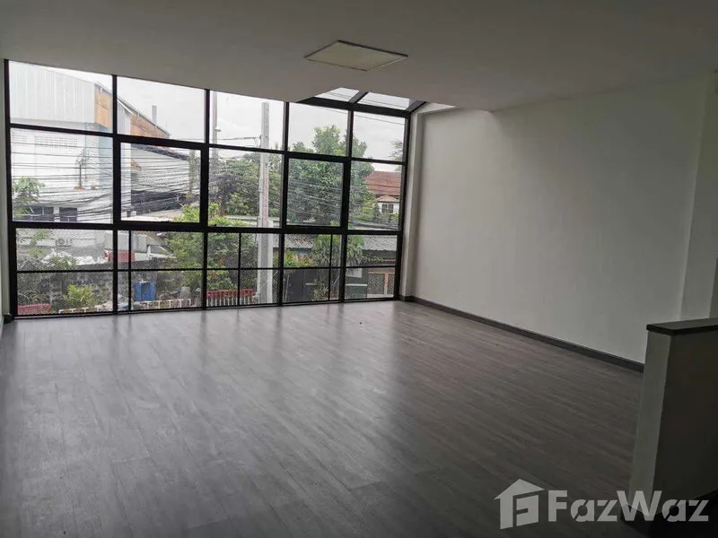picture 4 Bedroom House for rent in Suan Luang, Bangkok 5728225 - 2/8