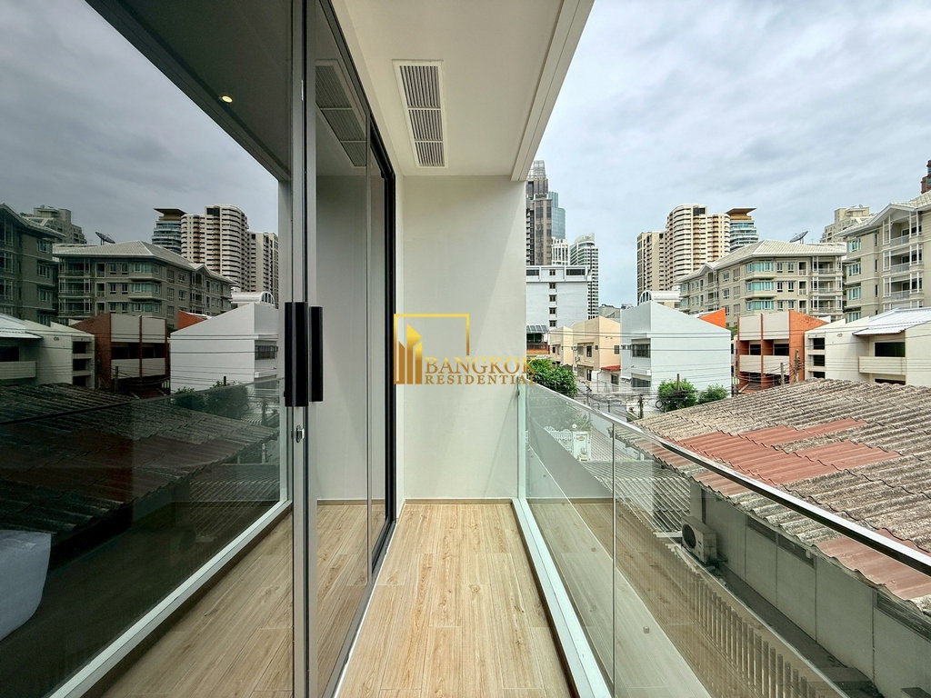 picture Gorgeous 3 Bedroom Luxury Apartment in Phrom Phong Area - BR21212AP - 11/42