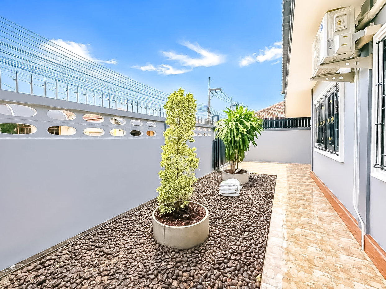 รูป Luxury House for Rent Noen Plub Wan East Pattaya 3 Bedroom - รูปที่ 12/13
