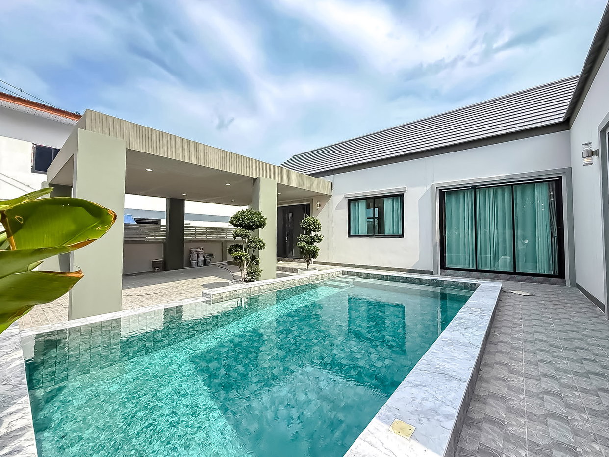 picture Luxury Pool Villa for Sale Thung Klom Tan Man East Pattaya 3Bed - 10/13
