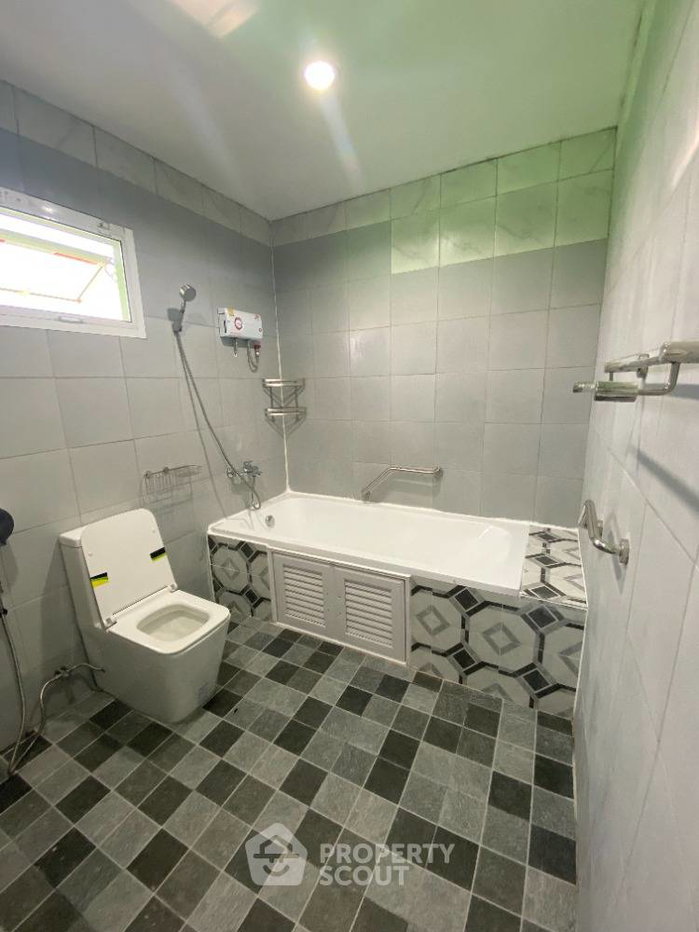 รูป บ้านเดี่ยว 4 ห้องนอน ขายแล้ว เนื้อที่ 382 ตร.ม. ใกล้สนามบินสุวรรณภูมิ (ID 1529877) - รูปที่ 8/17