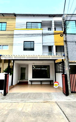เช่าโฮมออฟฟิศ วิทยาลัยเซาธ์อีสท์บางกอก : 🏢✨ ให้เช่า Home Office 3 ชั้น หมู่บ้านสารินวิซ แบริ่ง (สุขุมวิท 107) 3 ห้องนอน 4 ห้องน้ำ เดินทางสะดวก เชื่อมต่อสุขุมวิท ศรีนครินทร์ และบางนา
