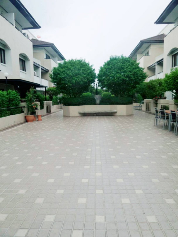รูป ให้เช่าทาวน์โฮม 4 ชั้นครึ่ง เอกมัยซอย 10 ใกล้โรงเรียนสาธิต มศว. โครงการบ้านเจริญมิตร บนถนนสุขุมวิท เอกมัย ซอย 10 - รูปที่ 13/13