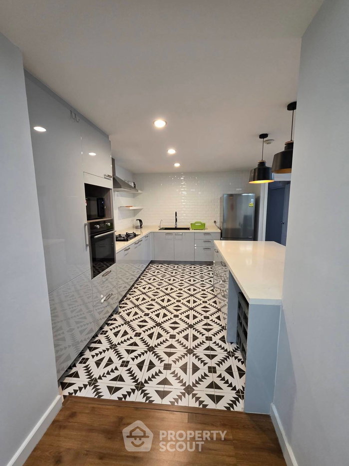 รูป คอนโด 2 ห้องนอนให้เช่า Beverly Hill Mansion Sukhumvit 63 ใกล้ BTS เอกมัย (ID 3110093) - รูปที่ 7/17