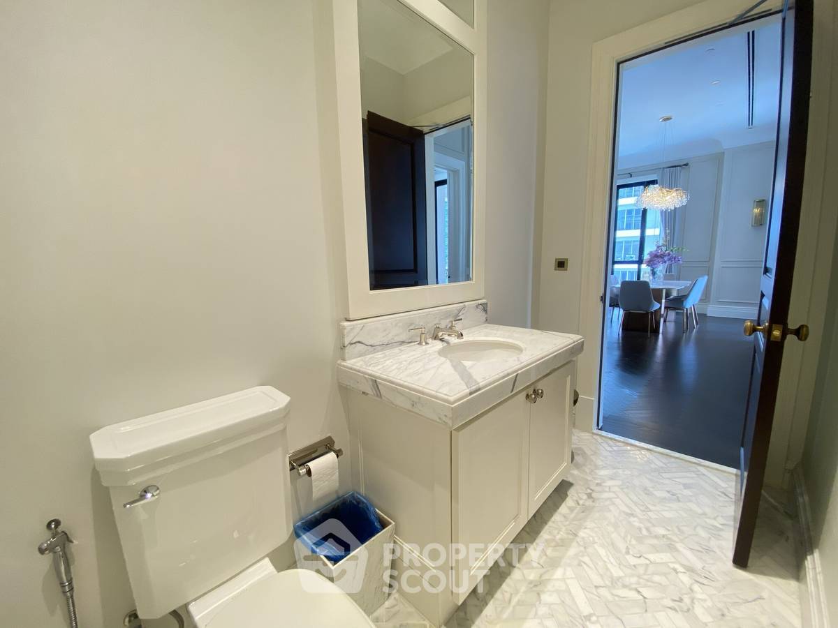 picture 2-BR Condo 98 Wireless, 131 Sqm, 200m to BTS Phloen Chit (ID 3072315) - 23/37