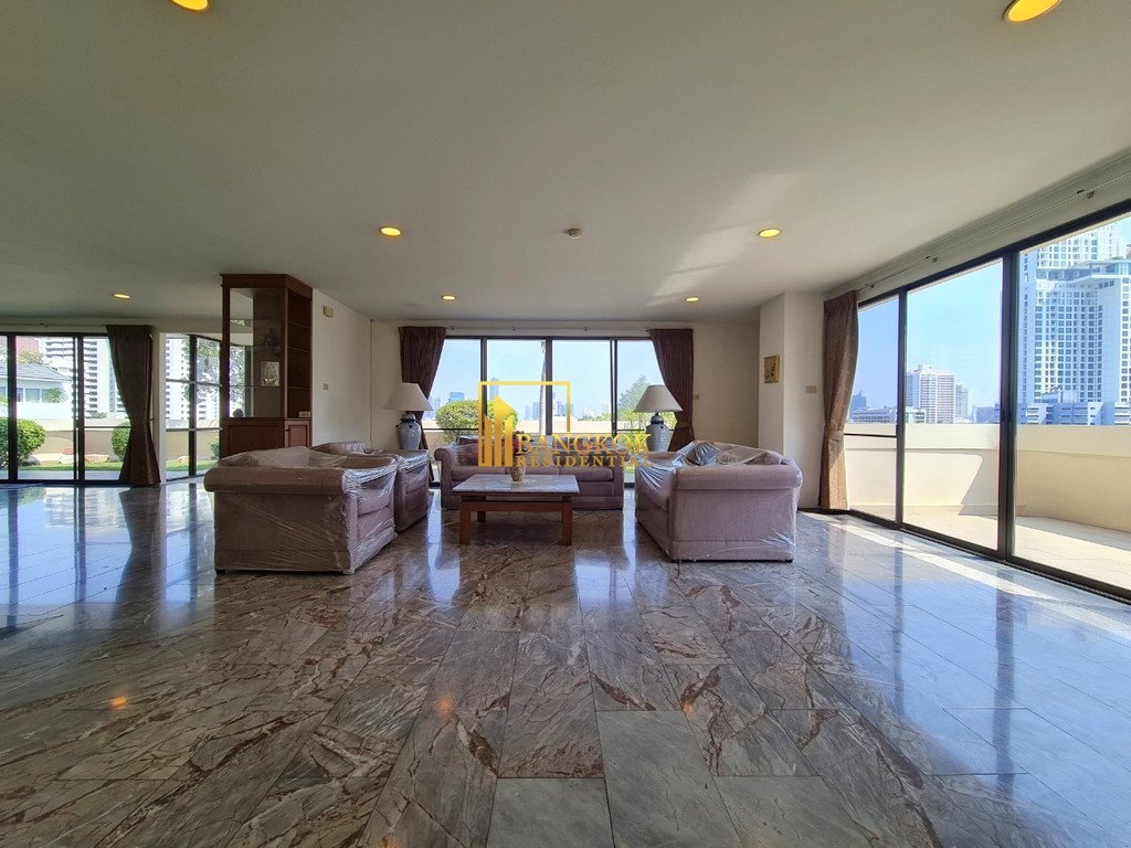 รูป Expansive 4 Bed Duplex Apartment With Private Terrace - BR0087AP - รูปที่ 2/40