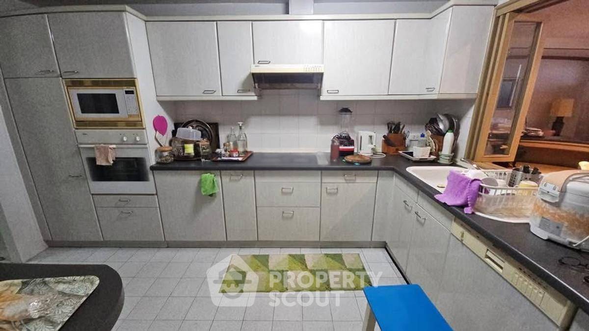 picture 3-BR 211 Sqm Condo For Sale, Somkid Gardens Near BTS Chit Lom (ID 2542059) - 4/10