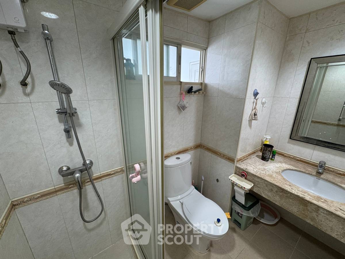 picture 2-BR Condo For Rent In Lumpini Suite Ratchada-Rama 3, Near Chong Nonsi (ID 2085263) - 11/24