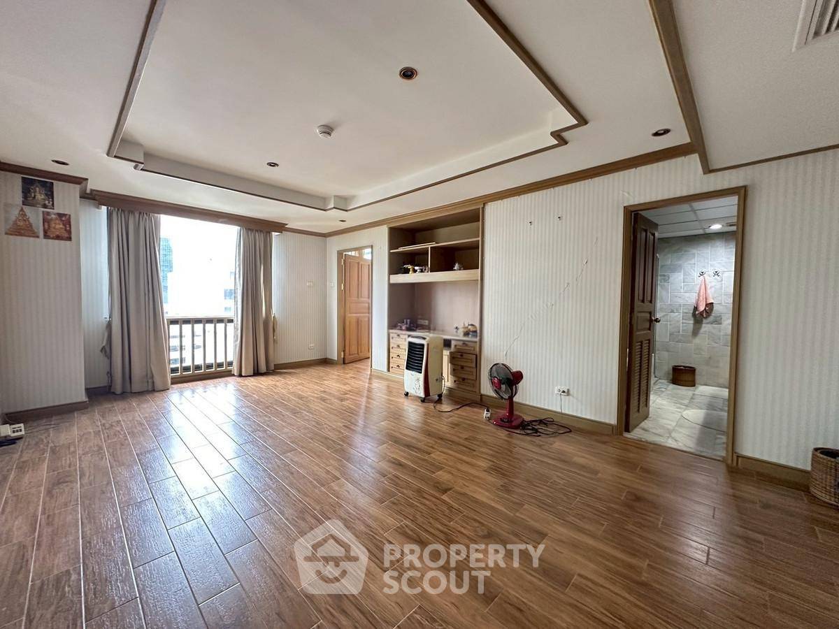 picture 3-BR 211 Sqm Condo For Sale, Somkid Gardens Near BTS Chit Lom (ID 2542059) - 6/10