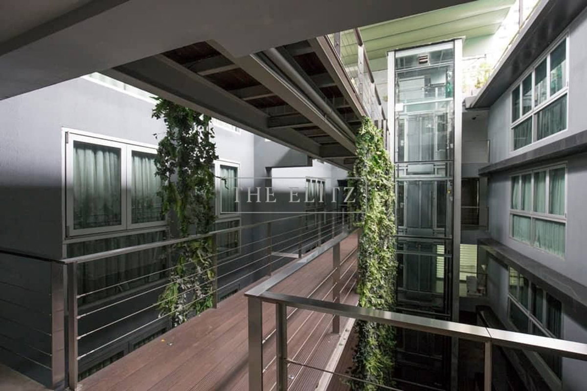 picture ✨ Low-Rise Boutique Luxury | A Spacious Urban Hideaway in the Heart of Silom ✨ - 7/10