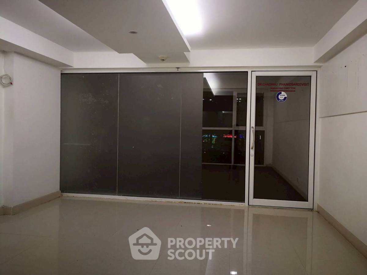 รูป คอนโด 1 ห้องนอน ให้เช่า ที.ซี. กรีน พระราม 9 ใกล้ MRT พระราม 9 (ID 3107533) - รูปที่ 8/18