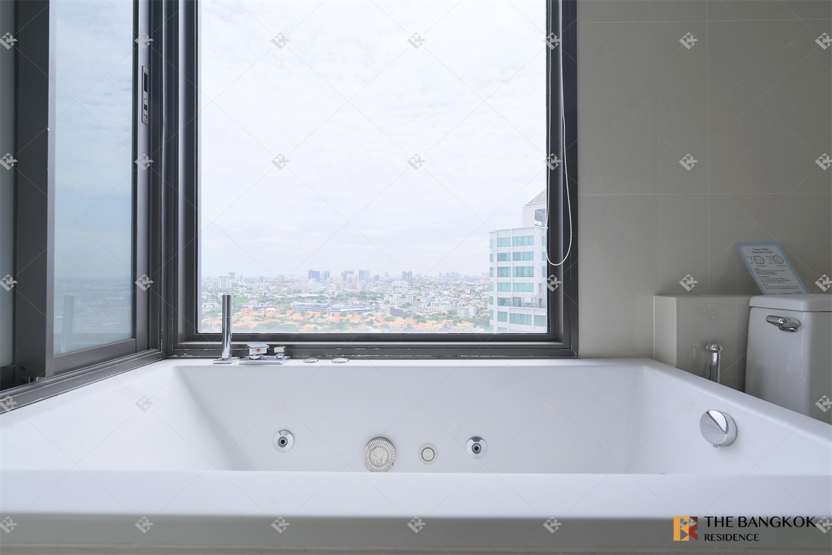picture RHYTHM Sukhumvit 44/1 near BTS Phra Khanong Start your comfort here - 2/10