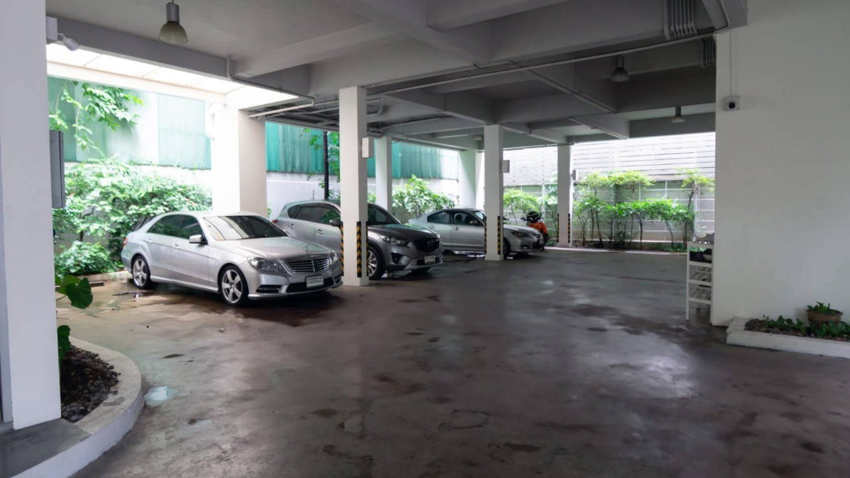 picture LTH15975 - Premium Office Building for Sale Asoke, Sukhumvit 2X | 350 MB - 3/3