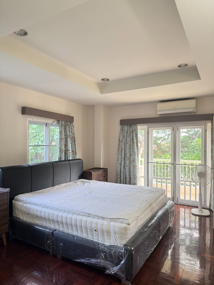 รูป หมู่บ้านเพอร์เฟคเพลส รามคำแหง 164 | บ้าน 2 ชั้น พื้นที่ 122 ตร.วา. 4 ห้องนอน 3 ห้องน้ำ | **ค่าเช่า 70,000 บาท** นัดชมได้ 1 ส.ค. เป็นต้นไป - รูปที่ 8/40