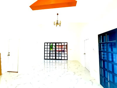 Houses for sale Bang Lamung Chonburi : Luxury Pool Villa for Sale Thung Klom Tan Man East Pattaya
