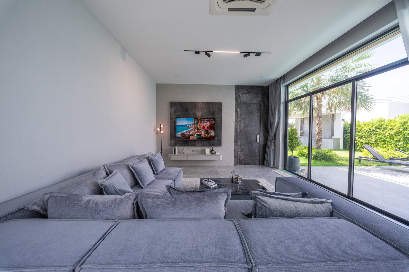 รูป Pool Villa 4 Bedroom for Sale in Huai Yai Pattaya - รูปที่ 6/33