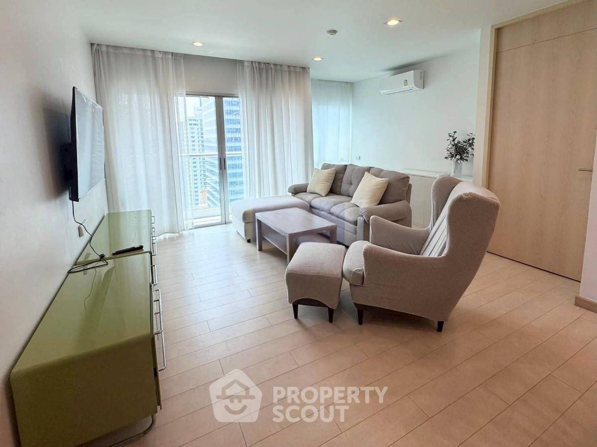picture 4-BR 113 Sqm, 18th-Floor, Silom Suite Condo Near BTS Saint Louis (60m) (ID 2778285) - 1/10