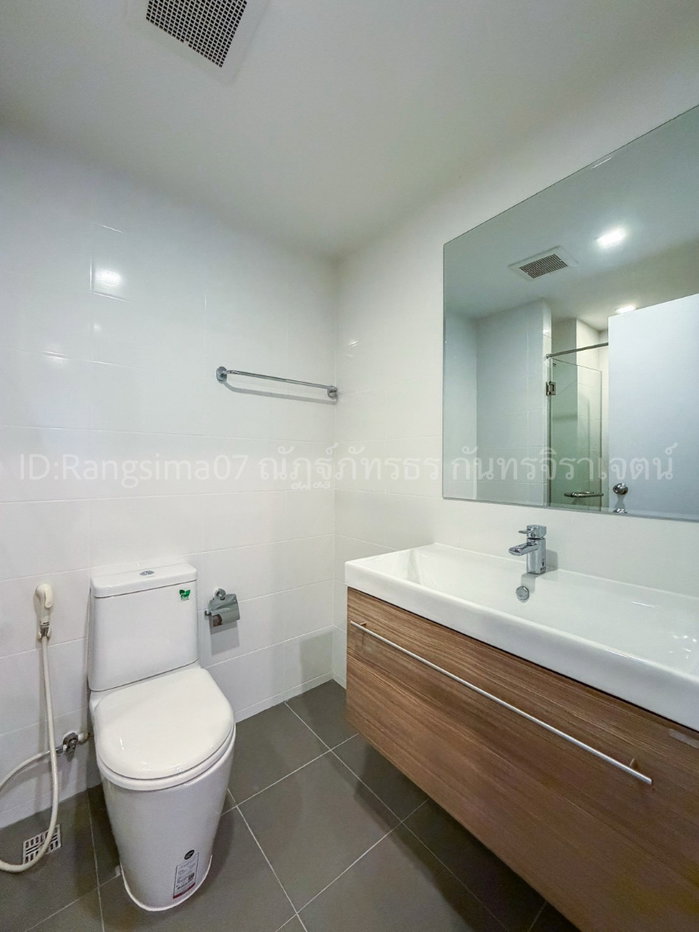 picture Condo for rent: Metro Luxe Riverfront, complete with electrical appliances, , condo next to the Chao Phraya River. - 12/14