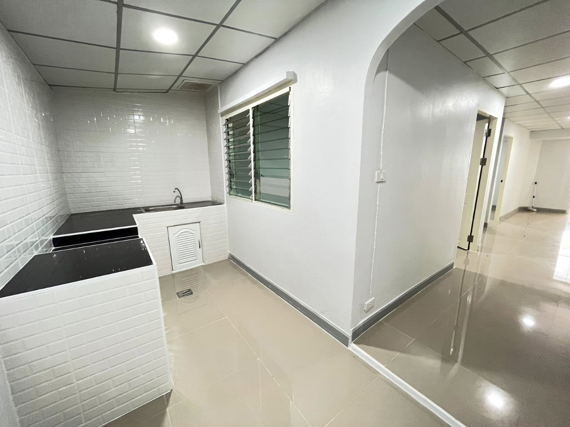 picture Townhouse for sale, Thanyapruek Khlong 7, Lam Phak Kut, Thanyaburi, Pathum Thani. - 12/14