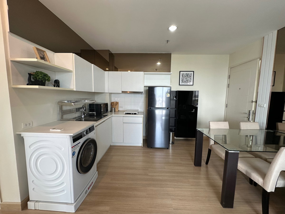 picture Newly renovated corner room with 2 bedroom walkable to mrt station - 2/16
