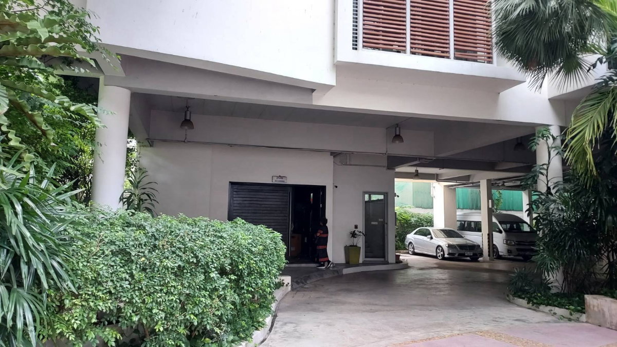 picture LTH15975 - Premium Office Building for Sale Asoke, Sukhumvit 2X | 350 MB - 2/3