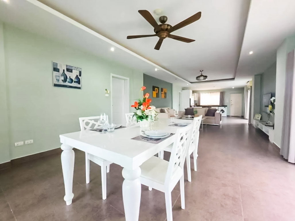 รูป Tudor Court Pratumnak 2 Bedroom Condo for Sale - รูปที่ 4/21