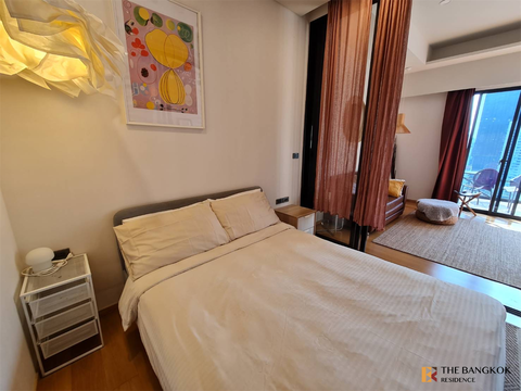 Siamese Exclusive Sukhumvit 31 Condo in High-potential, Central City Location