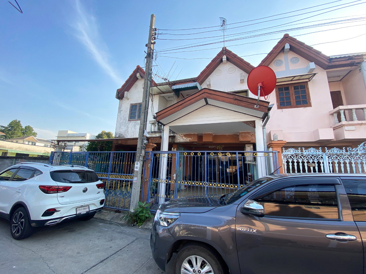 รูป ขายทาวน์เฮ้าส์ ซอยนนทบุรี 35/1 สนามบินน้ำ นนทบุรี - รูปที่ 2/12
