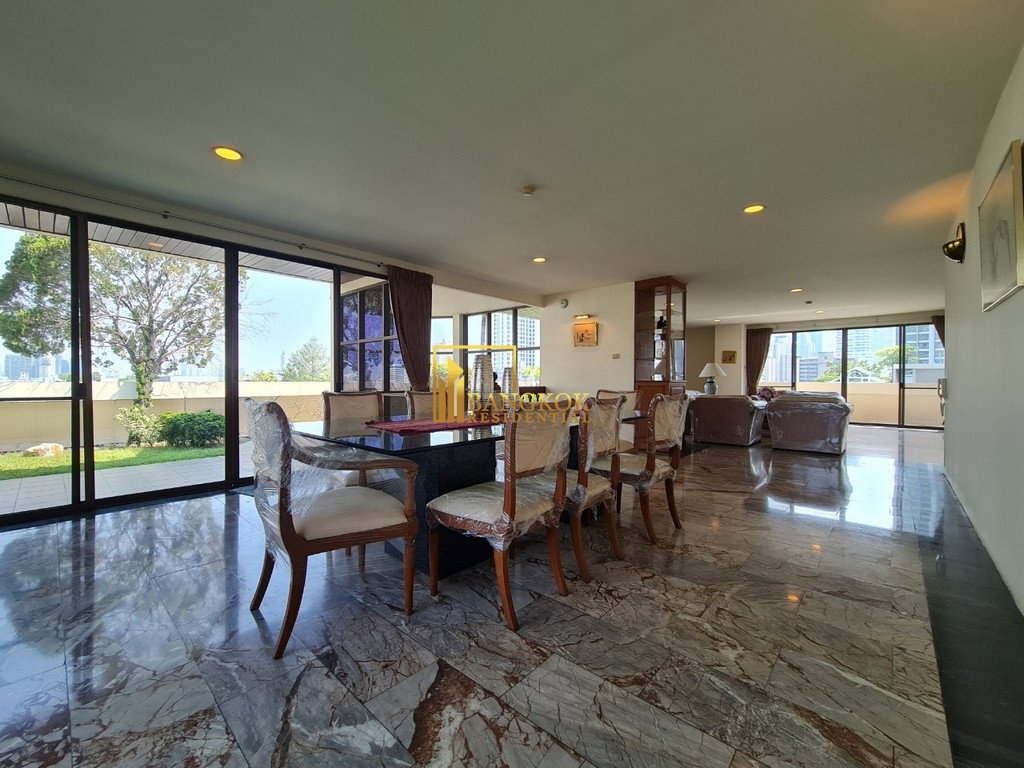 รูป Expansive 4 Bed Duplex Apartment With Private Terrace - BR0087AP - รูปที่ 6/40