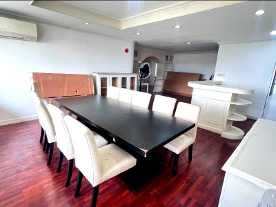 Condos for rent : LTHC15980 - Luxury Condo for Rent Phrom Phong | D.S. Tower 1 Sukhumvit 39 | 85K/Month