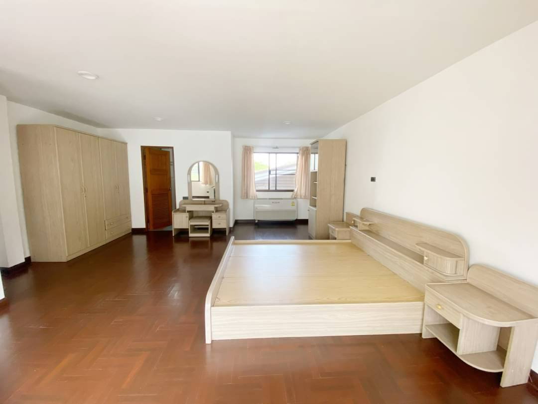 รูป ให้เช่าทาวน์โฮม 4 ชั้นครึ่ง เอกมัยซอย 10 ใกล้โรงเรียนสาธิต มศว. โครงการบ้านเจริญมิตร บนถนนสุขุมวิท เอกมัย ซอย 10 - รูปที่ 5/13