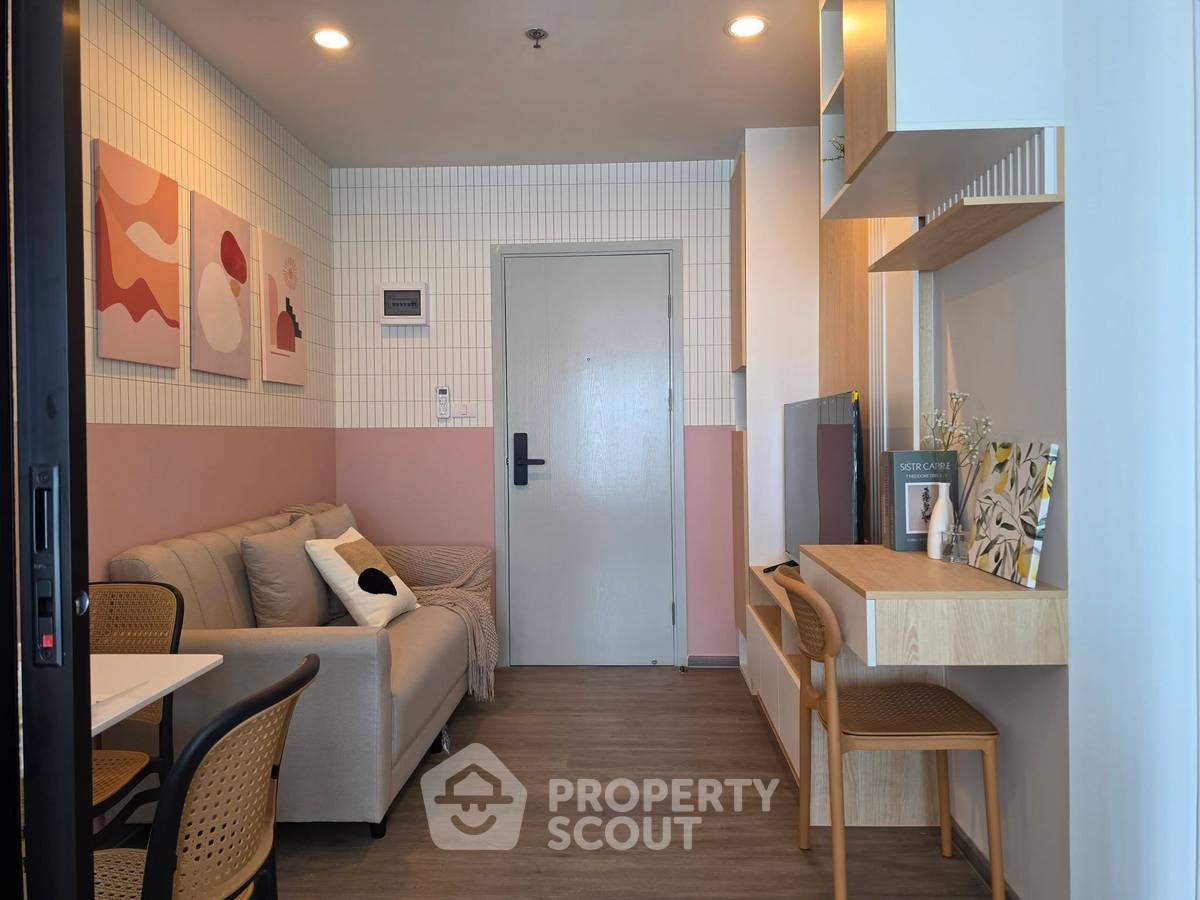 picture High-Floor 1-BR 26 Sqm At Regent Home Wutthakat, 300m to BTS Wutthakat (ID 3108310) - 3/8