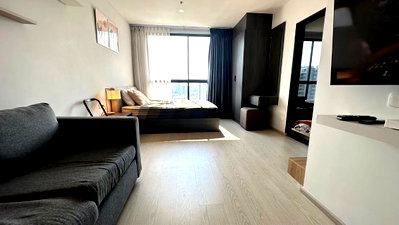 Condos for rent : Elio Del                      Nest 