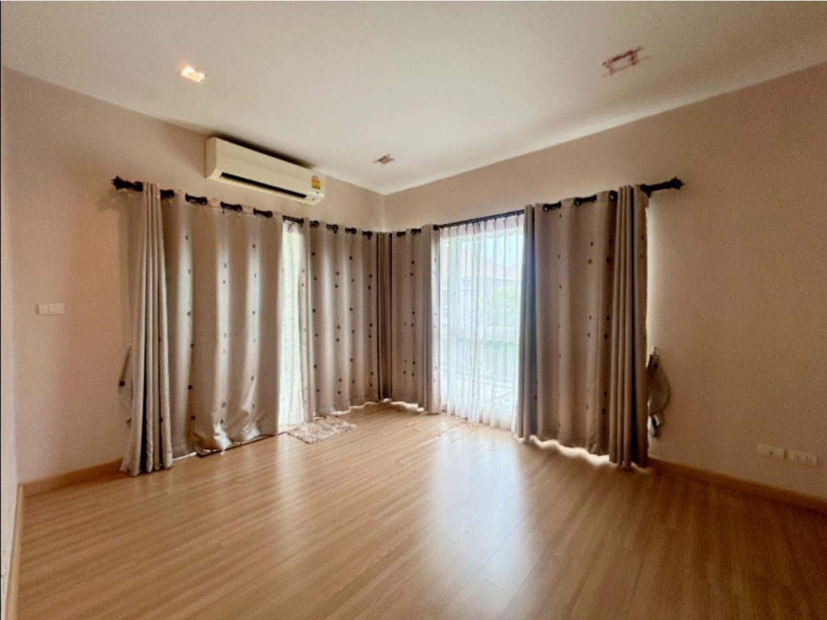 picture Perfect Place Rattanathibet-Saima7 - 7/9