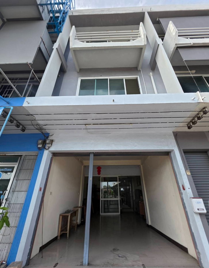 picture For Rent Commercial Building Only 700m. from BTS Bearing - 1/11