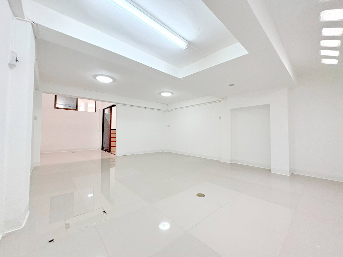 picture CB001, Townhouse for sale 6 Br, Vibhavadi Rangsit-Sutthisan. - 5/8