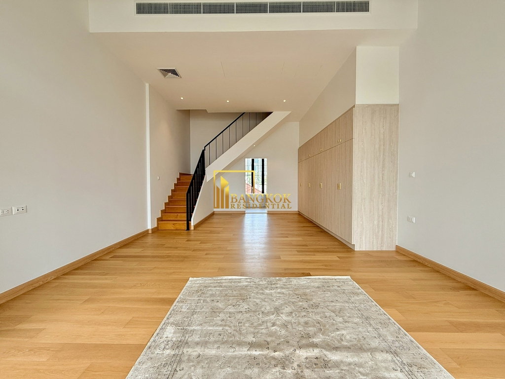 รูป Modern 5 Bedroom Luxury House For Sale in Ekkamai Area - BR28364SH - รูปที่ 42/49