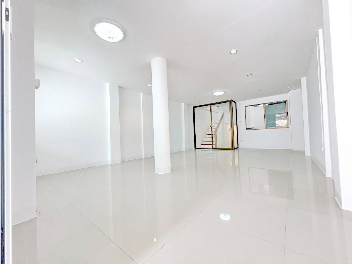 picture CB001, Townhouse for sale 6 Br, Vibhavadi Rangsit-Sutthisan. - 3/8