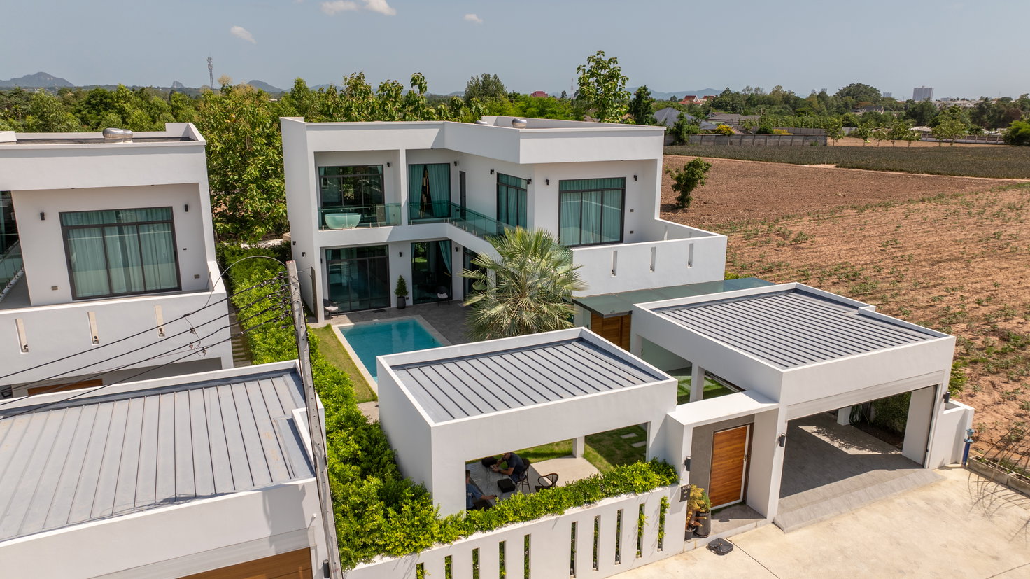 รูป Pool Villa 4 Bedroom for Sale in Huai Yai Pattaya - รูปที่ 1/33