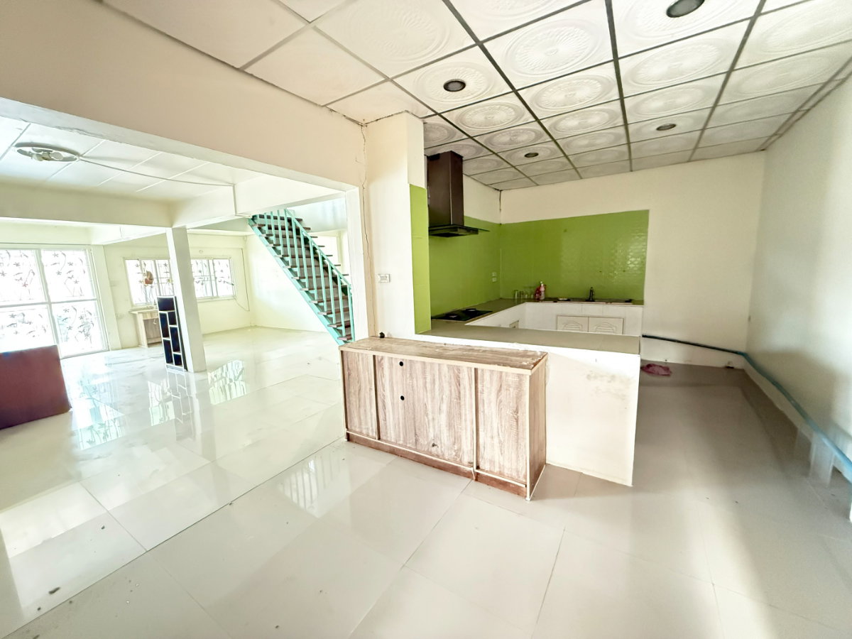 รูป ขายบ้านเดี่ยว 2 ชั้น พื้นที่กว้าง 200 ตร.ว.คลองสอง ปทุมธานี รองรับการอยู่อาศัยครอบครัวใหญ่ หรือทำโฮมออฟฟิศ จอดรถได้มากกว่า 10 คัน - รูปที่ 7/22