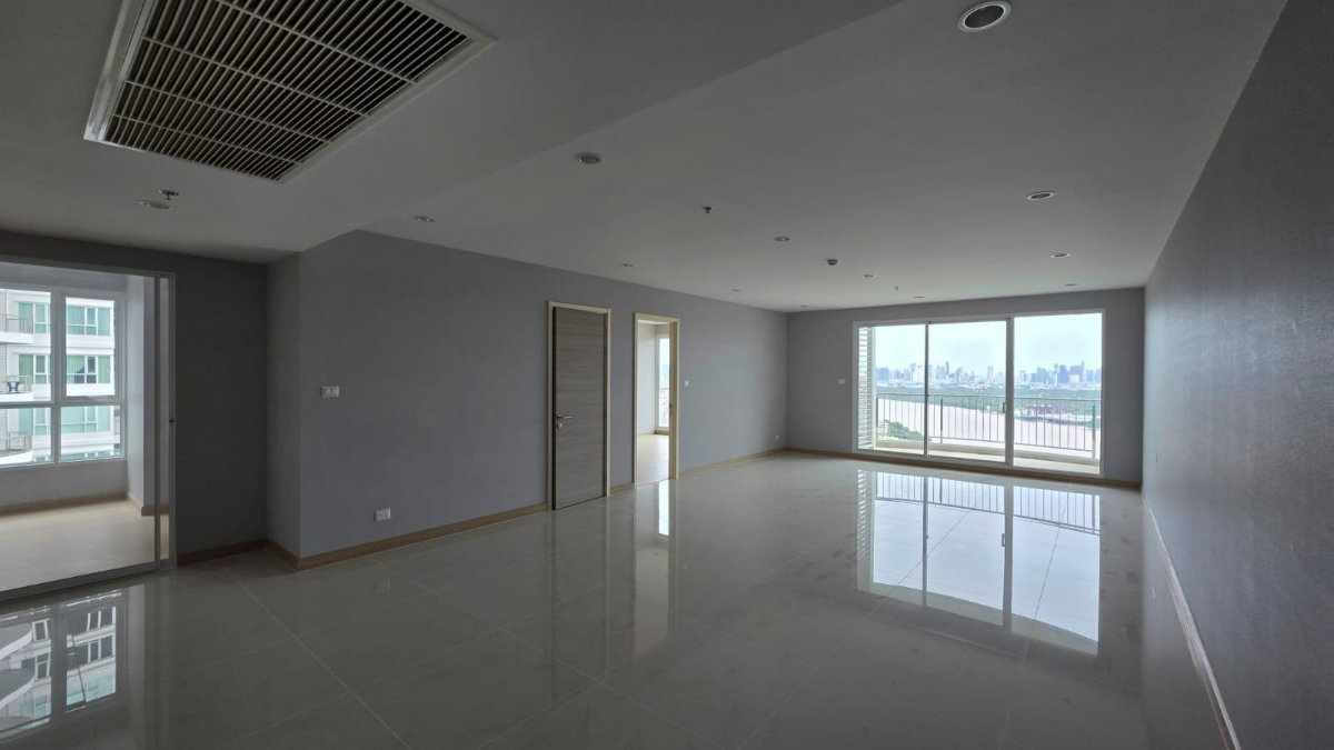 picture Supalai Riva Grande Rama 3 – High-Rise Riverside Condo for Rent - 1/10