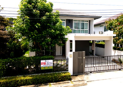 Houses for sale Bangkok : House for sale, Manthana Srinakarin-Romklao, Minburi, Bangkok