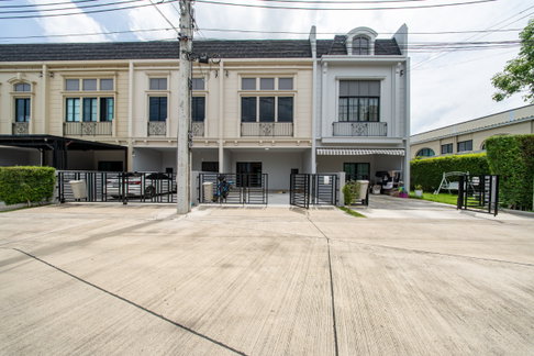 สุดคุ้ม Siri Place Pattanakarn 4BR ทาวน์โฮม 118 ตร.ม. เพียง ฿32K/ตร.ม. - U6239104