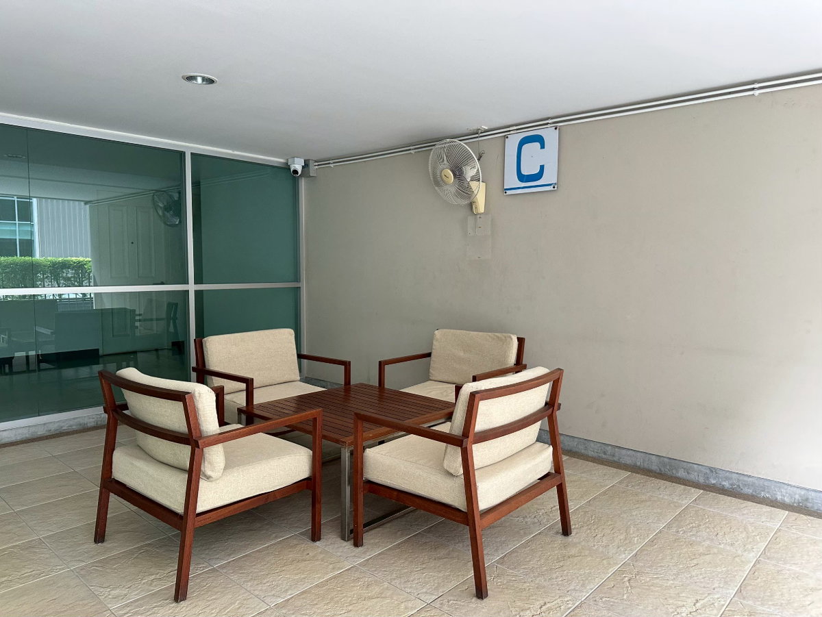 picture The Clover Thonglor | Low-rise condominium | Prime Thonglor location | Peaceful atmosphere - 35/40