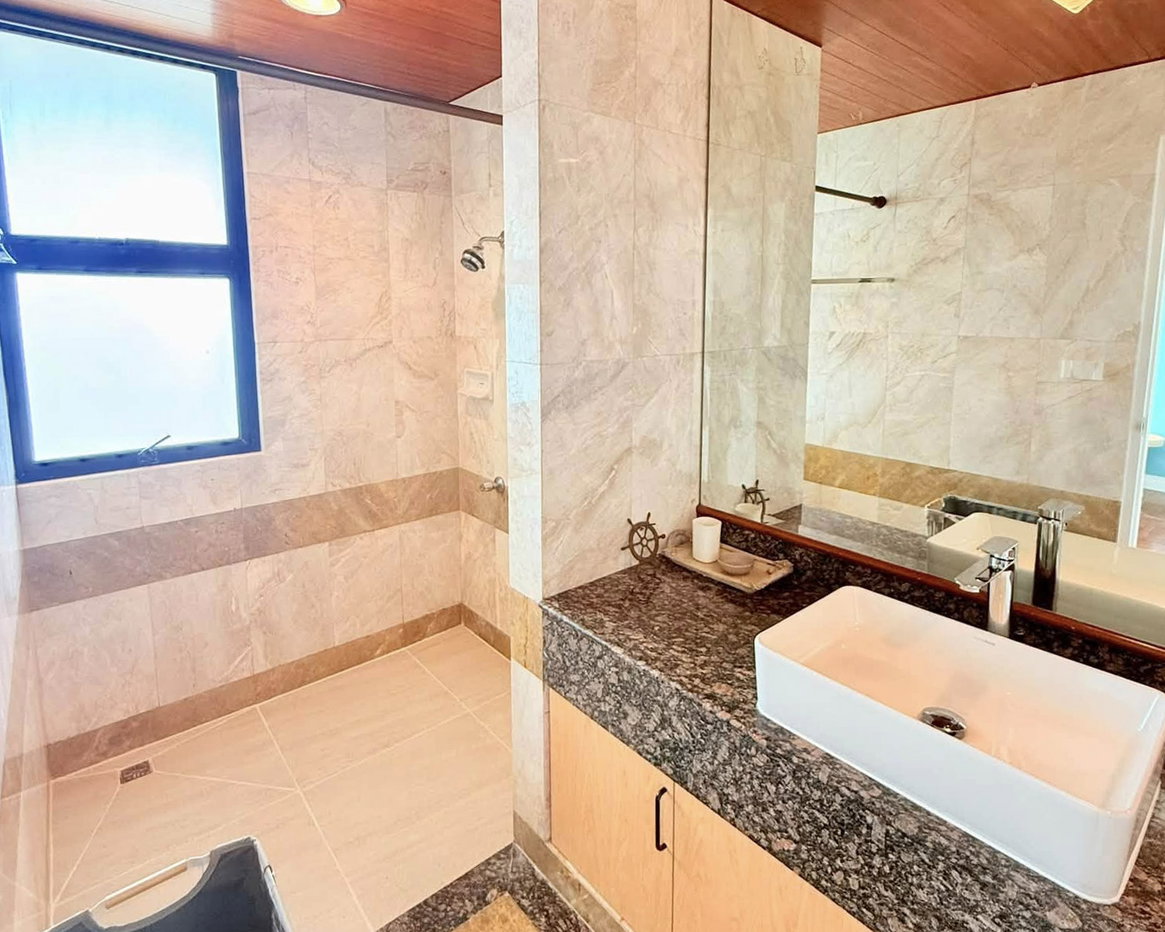 picture Royal Cliff Garden Luxury Sea View Condo for Rent Pratumnak - 14/18