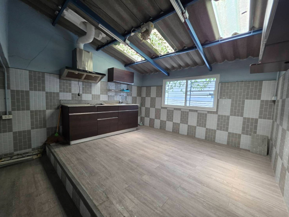 picture For Rent Commercial Building at Sukhumvit113 Bts Samrong Station - 9/14